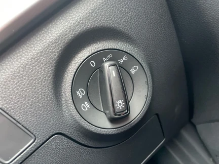 Vehicle Thumbnail 34