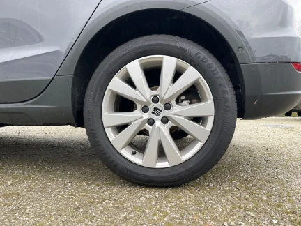 Vehicle Thumbnail 7