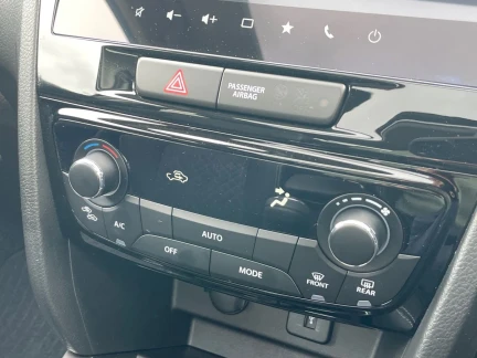 Vehicle Thumbnail 12