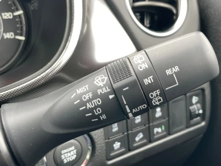 Vehicle Thumbnail 36