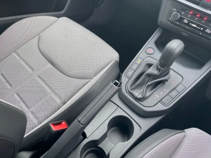 Vehicle Thumbnail 12