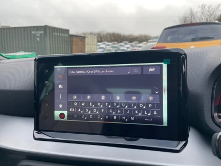 Vehicle Thumbnail 16