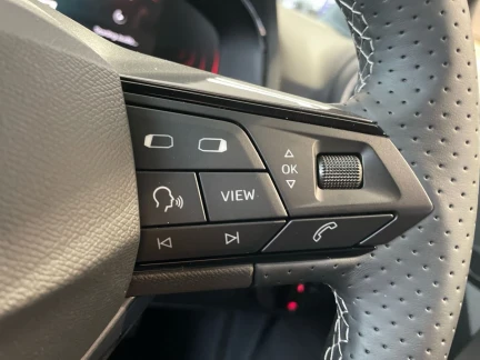 Vehicle Thumbnail 25