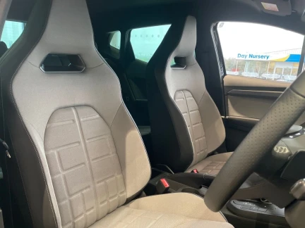 Vehicle Thumbnail 26