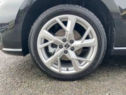 Vehicle Thumbnail 30