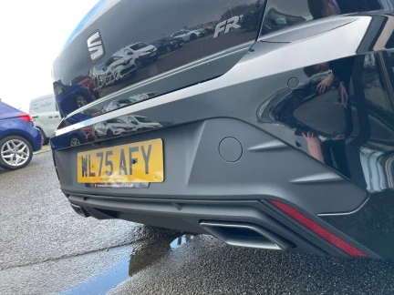 Vehicle Thumbnail 34