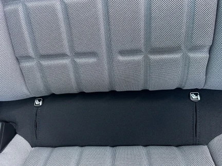 Vehicle Thumbnail 36