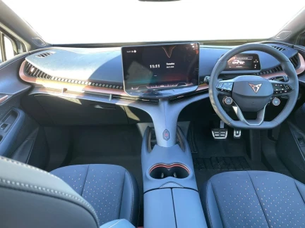 Vehicle Thumbnail 10