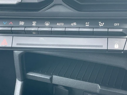Vehicle Thumbnail 13