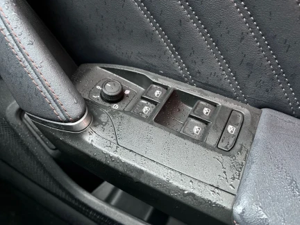 Vehicle Thumbnail 13
