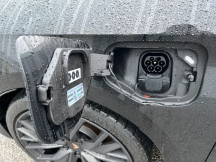 Vehicle Thumbnail 31