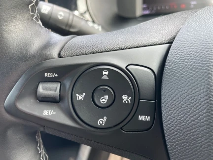 Vehicle Thumbnail 18
