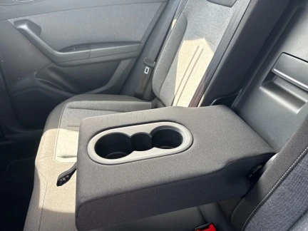 Vehicle Thumbnail 24