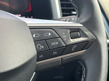 Vehicle Thumbnail 35