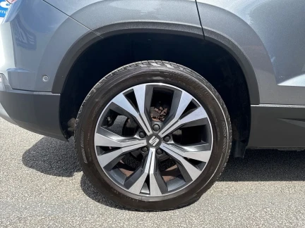 Vehicle Thumbnail 6