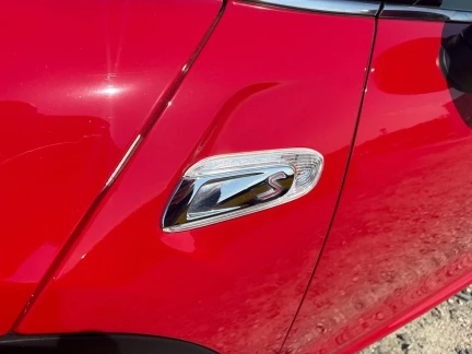 Vehicle Thumbnail 23