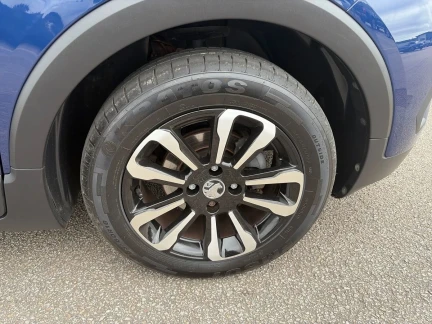 Vehicle Thumbnail 22