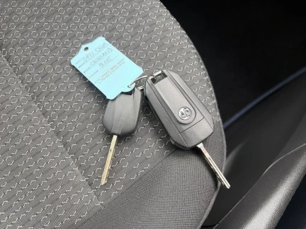 Vehicle Thumbnail 36