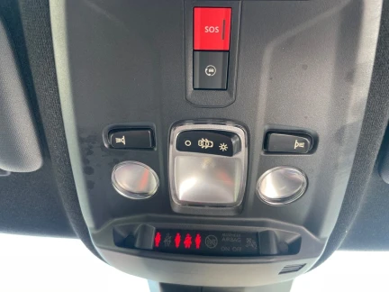 Vehicle Thumbnail 26