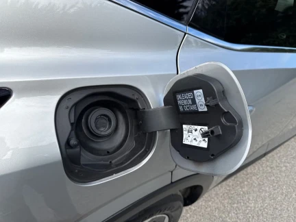 Vehicle Thumbnail 32
