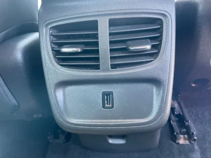 Vehicle Thumbnail 31
