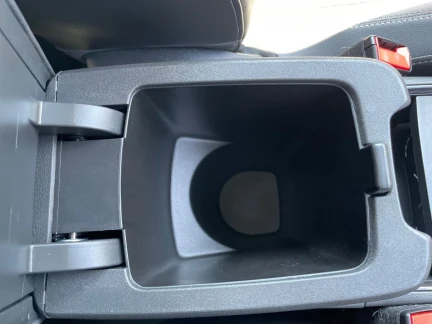 Vehicle Thumbnail 36