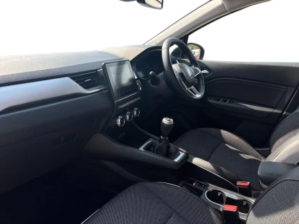 Vehicle Thumbnail 11