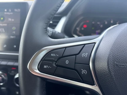 Vehicle Thumbnail 19