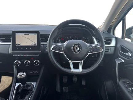 Vehicle Thumbnail 9