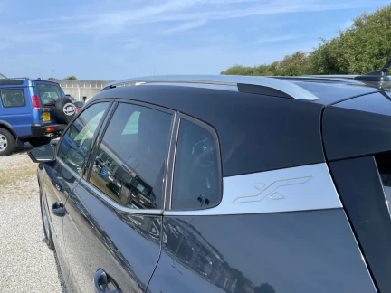 Vehicle Thumbnail 32