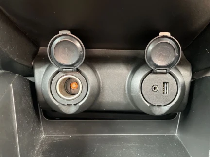 Vehicle Thumbnail 25