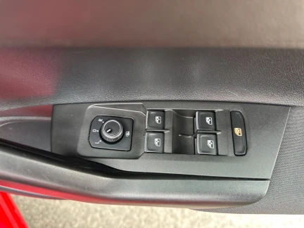 Vehicle Thumbnail 14