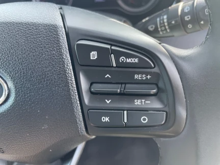 Vehicle Thumbnail 33
