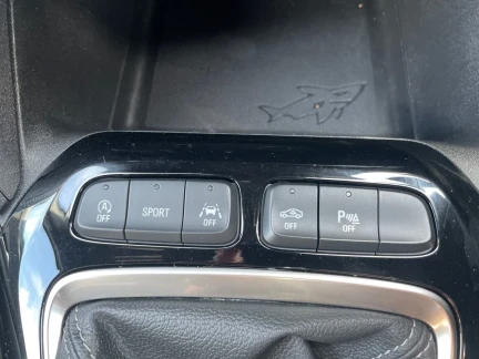 Vehicle Thumbnail 25