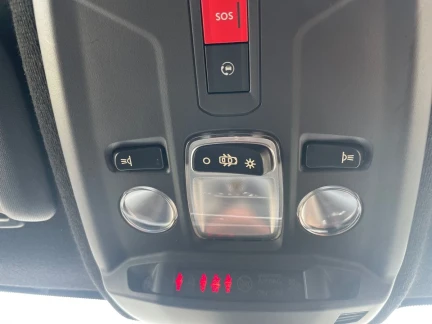 Vehicle Thumbnail 28