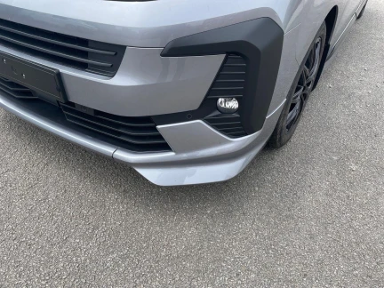 Vehicle Thumbnail 28