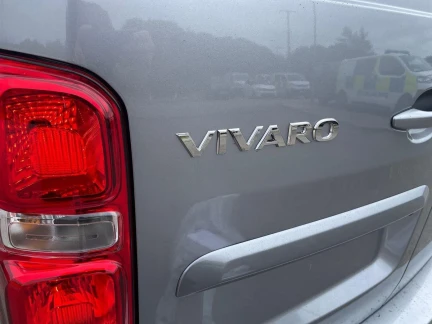 Vehicle Thumbnail 34
