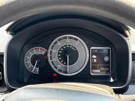Vehicle Thumbnail 18
