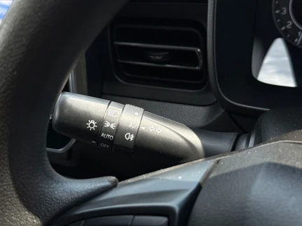 Vehicle Thumbnail 41