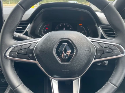 Vehicle Thumbnail 18