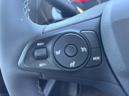Vehicle Thumbnail 19