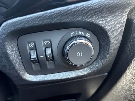 Vehicle Thumbnail 23