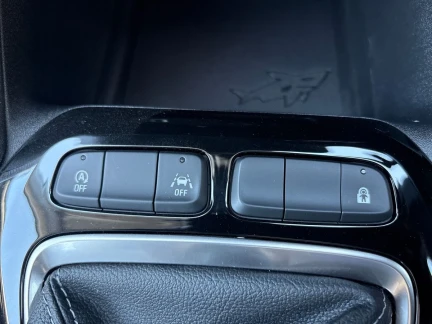 Vehicle Thumbnail 25