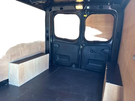 Vehicle Thumbnail 20