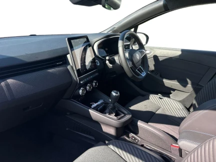 Vehicle Thumbnail 11