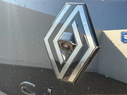 Vehicle Thumbnail 22