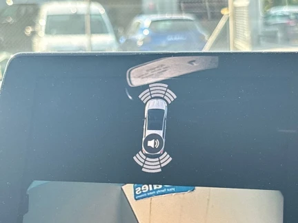 Vehicle Thumbnail 24