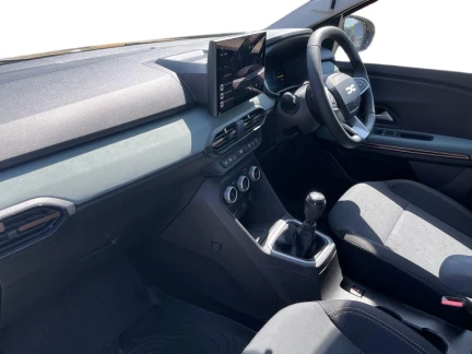 Vehicle Thumbnail 11