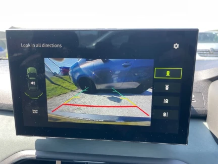 Vehicle Thumbnail 17