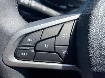 Vehicle Thumbnail 19